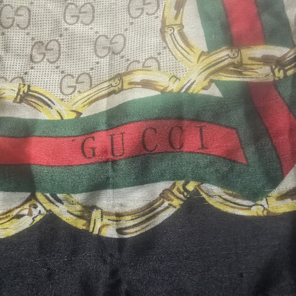 Gucci 100% Silk Scarf Mint Condition 3ft X 6ft